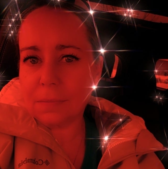 Profile Picture of Beverley Robidoux (@b_robidoux) on Poshmark