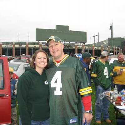 Profile Picture of Steven Walczak (@wallytherealtor) on Twitter