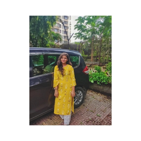 Profile Picture of Diksha Harvande (@dikshaharvande) on Poshmark