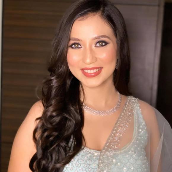 Profile Picture of Shilpi Jain (@shilpikasliwal) on Poshmark