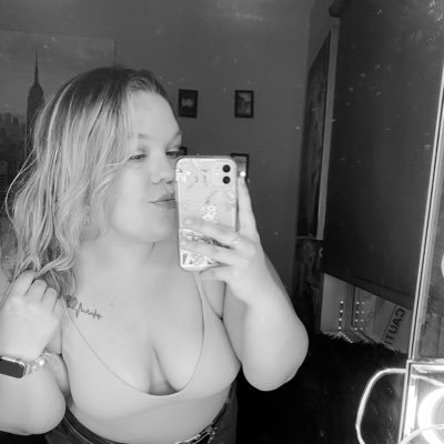 Profile Picture of Alexandra Riggs 👑 (@Blissless_96) on Twitter