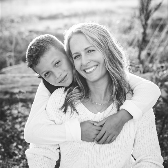 Profile Picture of Jacqueline Bourgault (@jsbourgault) on Poshmark