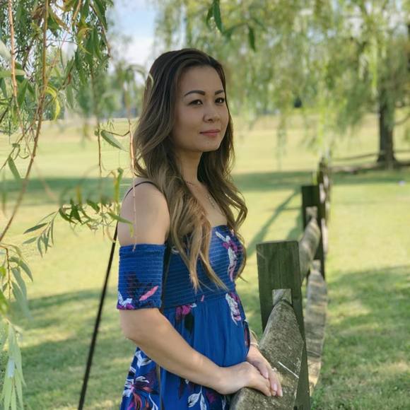Profile Picture of Cindy Huynh (@cindyh00) on Poshmark