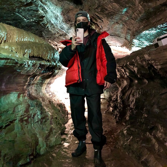 Profile Picture of Kaf Kaf (@kaf101) on Poshmark