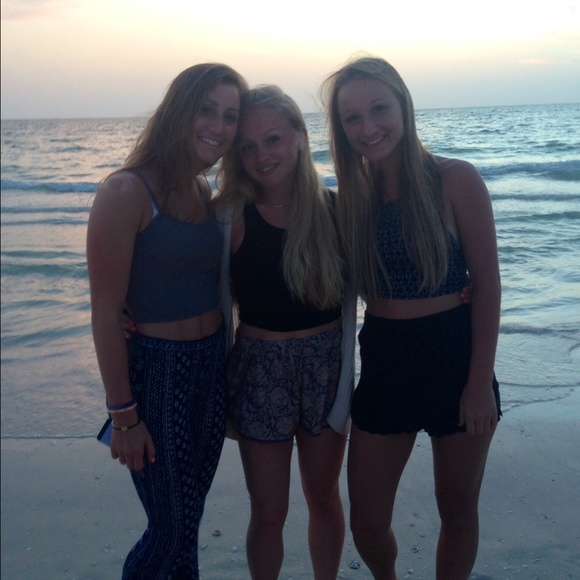 Profile Picture of Katrina Brauer (@kbrauer) on Poshmark