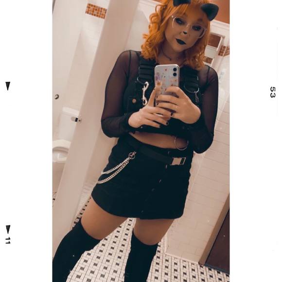 Bailey Girardot - Poshmark Profile Picture of Bailey Girardot (@bails_ofhay) on Poshmark