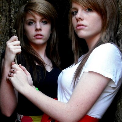 Profile Picture of Ashley&Mary Bruner (@xthetwinsx) on Twitter