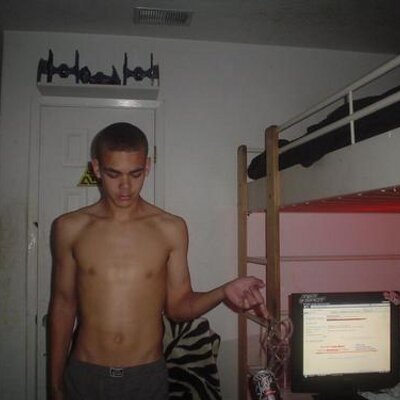 Profile Picture of Kyle Kush (@SmokeUpSick) on Twitter