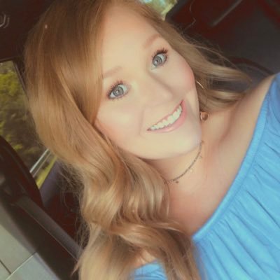 Profile Picture of Caroline Foster (@CaroParker11) on Twitter