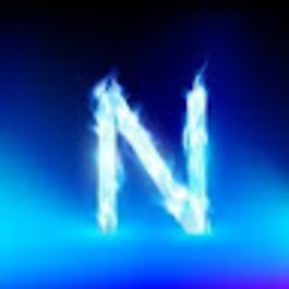 Profile Picture of Nura Rowhani (@nrowh2) on Poshmark