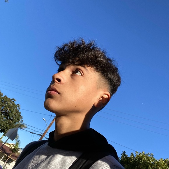 Profile Picture of Mauricio Rubio (@mauricio843) on Poshmark