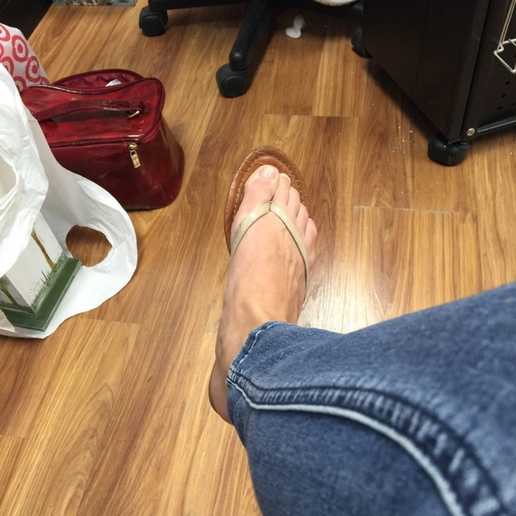 Profile Picture of Ivone Silva (@ivoneava) on Poshmark