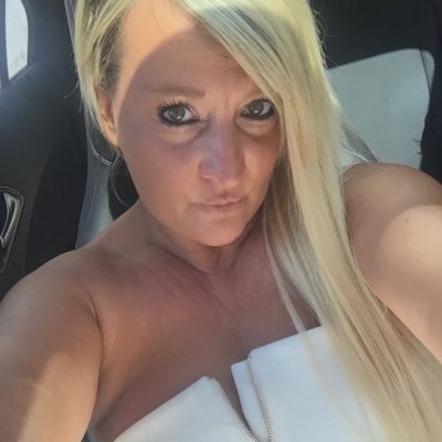 Profile Picture of Dugray Sonia ✨ (@SoniaDugray) on Twitter