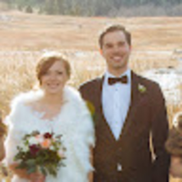 Profile Picture of Julia Grissinger (@juliagriddinger) on Poshmark