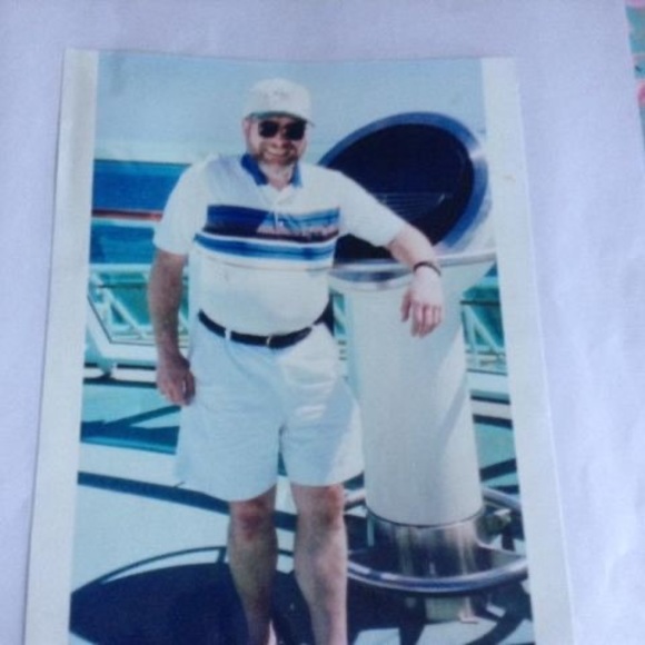 Profile Picture of Paul Brouillette (@paulbb594) on Poshmark