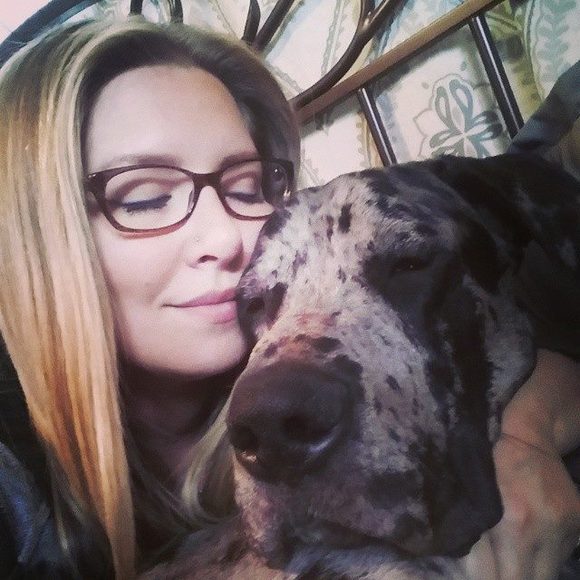 Profile Picture of Alane Chase (@blueyes6383) on Poshmark