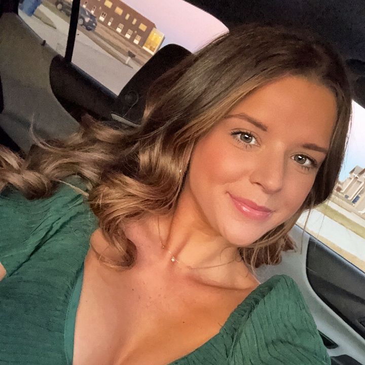 Brittany Starkey - Tiktok Profile Picture of Brittany Starkey (@brstark2) on Tiktok