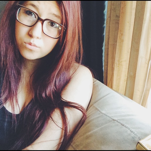 Profile Picture of Kayla Kupinski (@kaylakupinski) on Poshmark