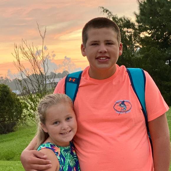 Profile Picture of Amy Mckay (@amydamy_mickey) on Poshmark