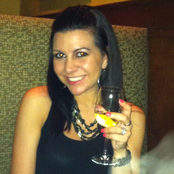 Profile Picture of Alley Draghici (@paisleylove) on Poshmark