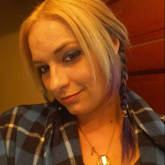 Profile Picture of Jessica Speciale (@realtreeangel) on Poshmark