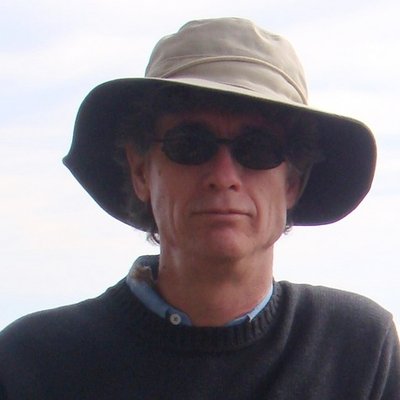 Profile Picture of Tom Sharp (@poetTomSharp) on Twitter