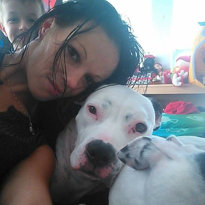 Profile Picture of Kimberly Reagan (@Kim80Reagan) on Twitter