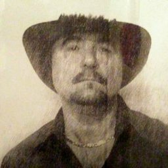 Profile Picture of Merk Snegireff (@merkluvs69) on Poshmark