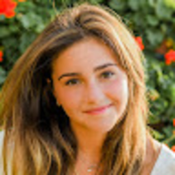 Profile Picture of Julia elizabeth Kibort (@juliakibort) on Poshmark