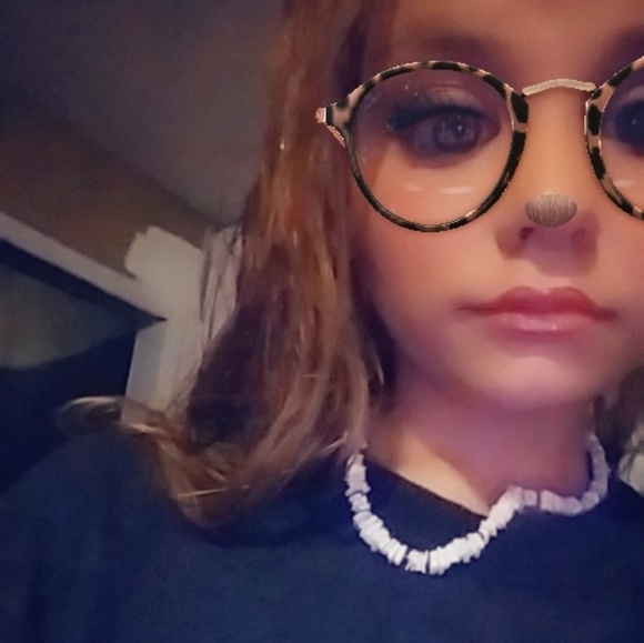 Profile Picture of Madison Thumann (@thumannmadison) on Poshmark