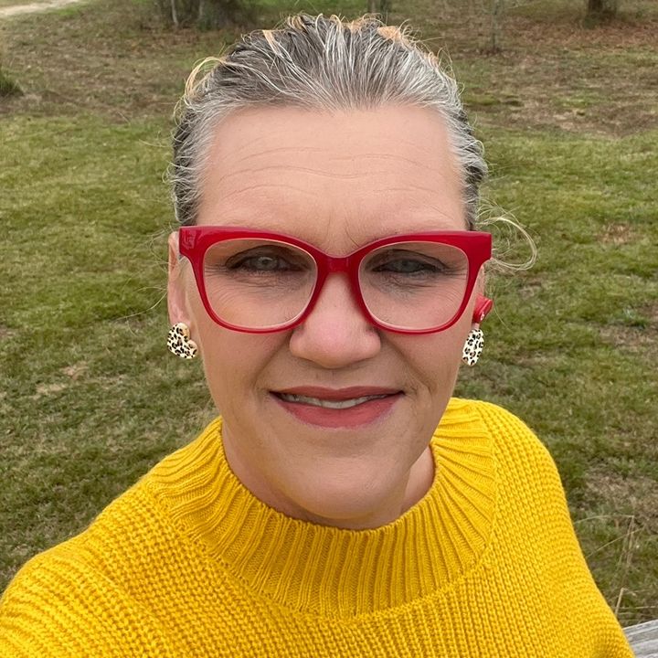 Profile Picture of Lori Dewald (@lorilynnd74) on Tiktok