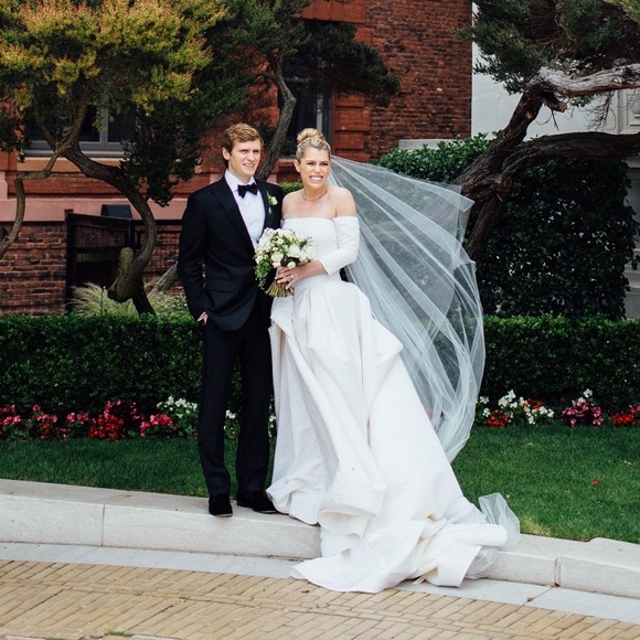 Taylor Humphreys - Poshmark Profile Picture of Taylor Humphreys (@tayto) on Poshmark