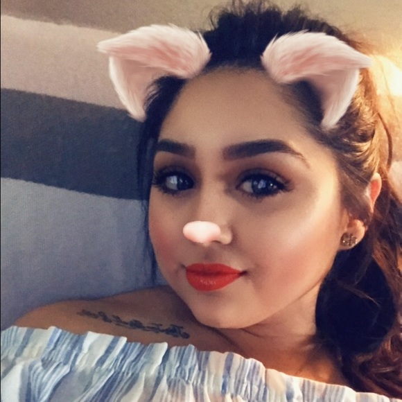 Profile Picture of Norma Arreola (@narreola92) on Poshmark