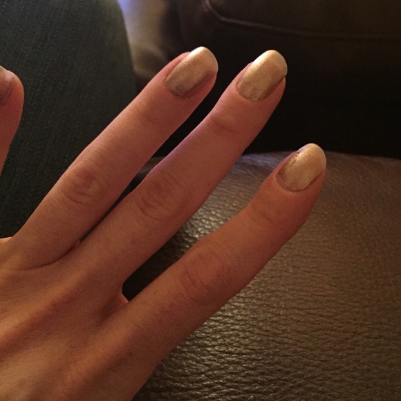 Profile Picture of Crystal Clark (@kekkiii) on Poshmark