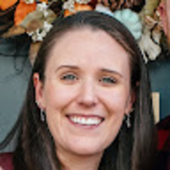 Profile Picture of Ashling Knight (@ashlingknight) on Poshmark