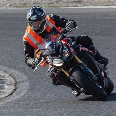 Profile Picture of James N (@jimbeemer) on Twitter