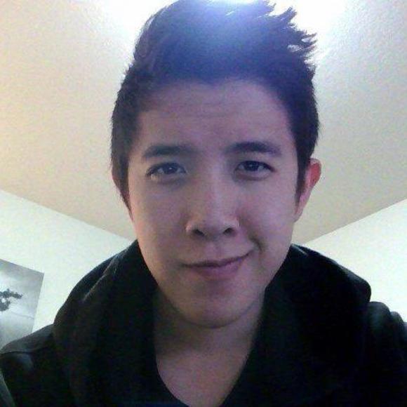 Profile Picture of Larry Nguyen (@haugin) on Poshmark