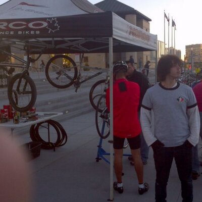 Profile Picture of Peter Collins (@PaintedSpokes) on Twitter