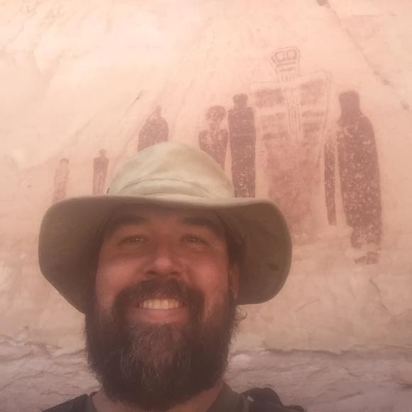 Jim Devereaux - Poshmark Profile Picture of Jim Devereaux (@operaman55) on Poshmark