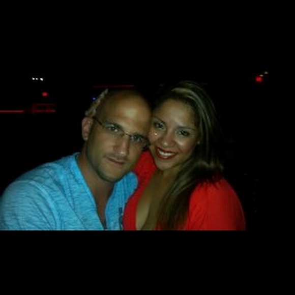 Erica Yonan - Poshmark Profile Picture of Erica Yonan (@ericayonan) on Poshmark