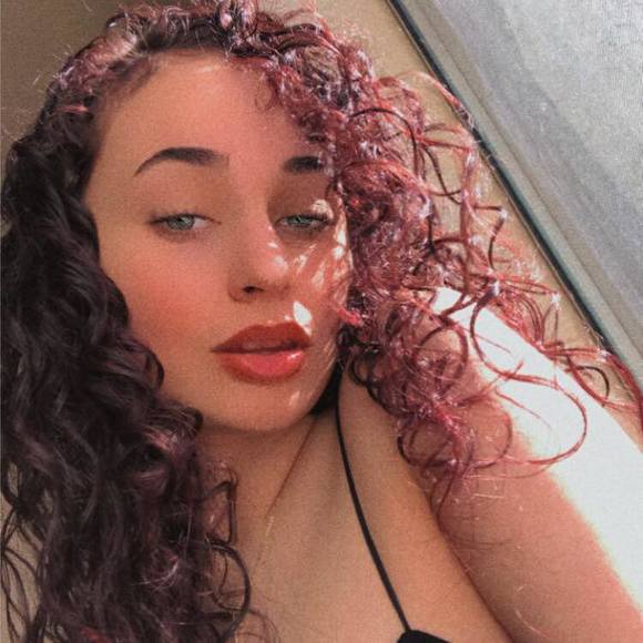 Profile Picture of Tommie Camerlengo (@tomtomtz702) on Poshmark