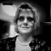 Profile Picture of Traci Hahn (@tracihahn6265) on Youtube