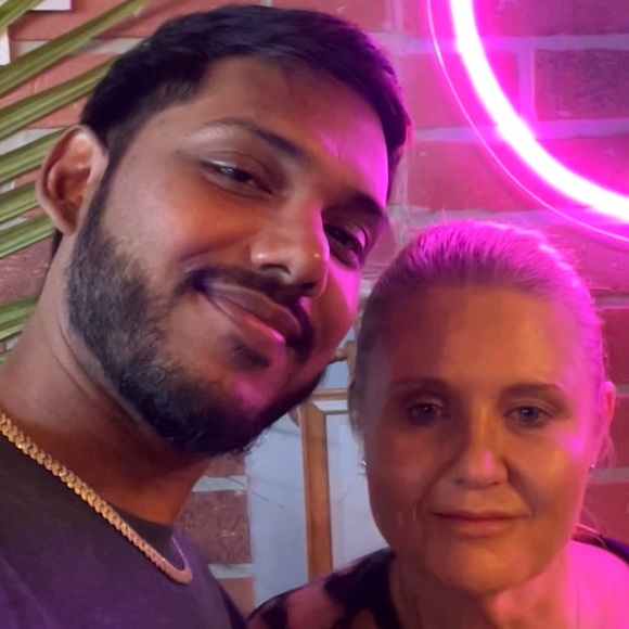 Profile Picture of Aravinda Ramnath (@floridasprings1) on Poshmark