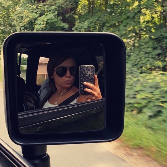 Profile Picture of Kaleen Barbieri (@kaleenbarbieri) on Poshmark