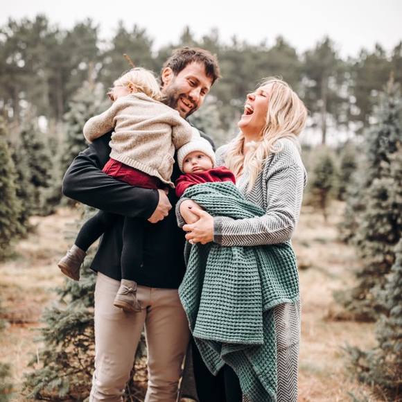 Justine Frischmon - Poshmark Profile Picture of Justine Frischmon (@jdahl013) on Poshmark