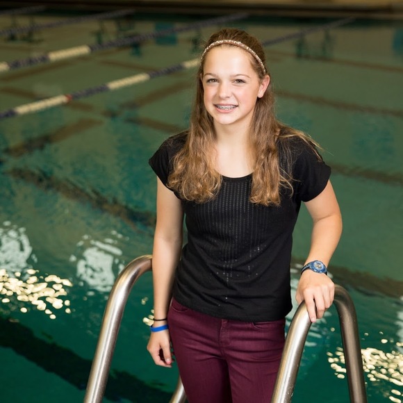 Profile Picture of Dafne Pethel (@drpethelswim) on Poshmark