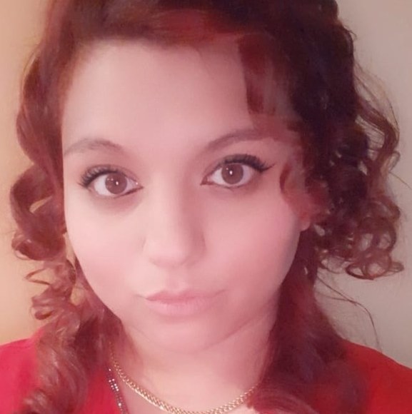 Profile Picture of Annaline Jovanovich (@annaline156) on Poshmark