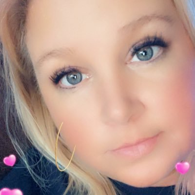 Profile Picture of Tonya Richards (@_tonyarichards) on Twitter