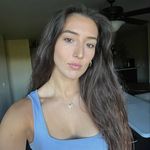 Profile Picture of Alex Kerr (@alexandra.kerr) on Instagram