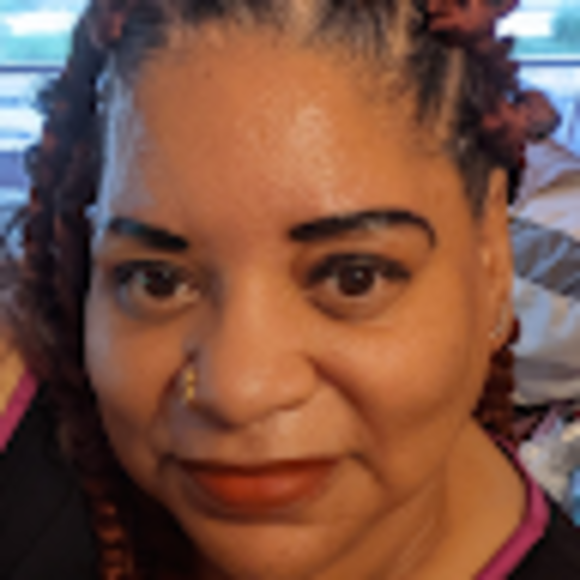 Profile Picture of Vanessa Smoot (@vanessasmoot532) on Poshmark